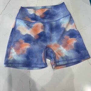 BuffBunny Tie-Dye Bike Shorts (s)